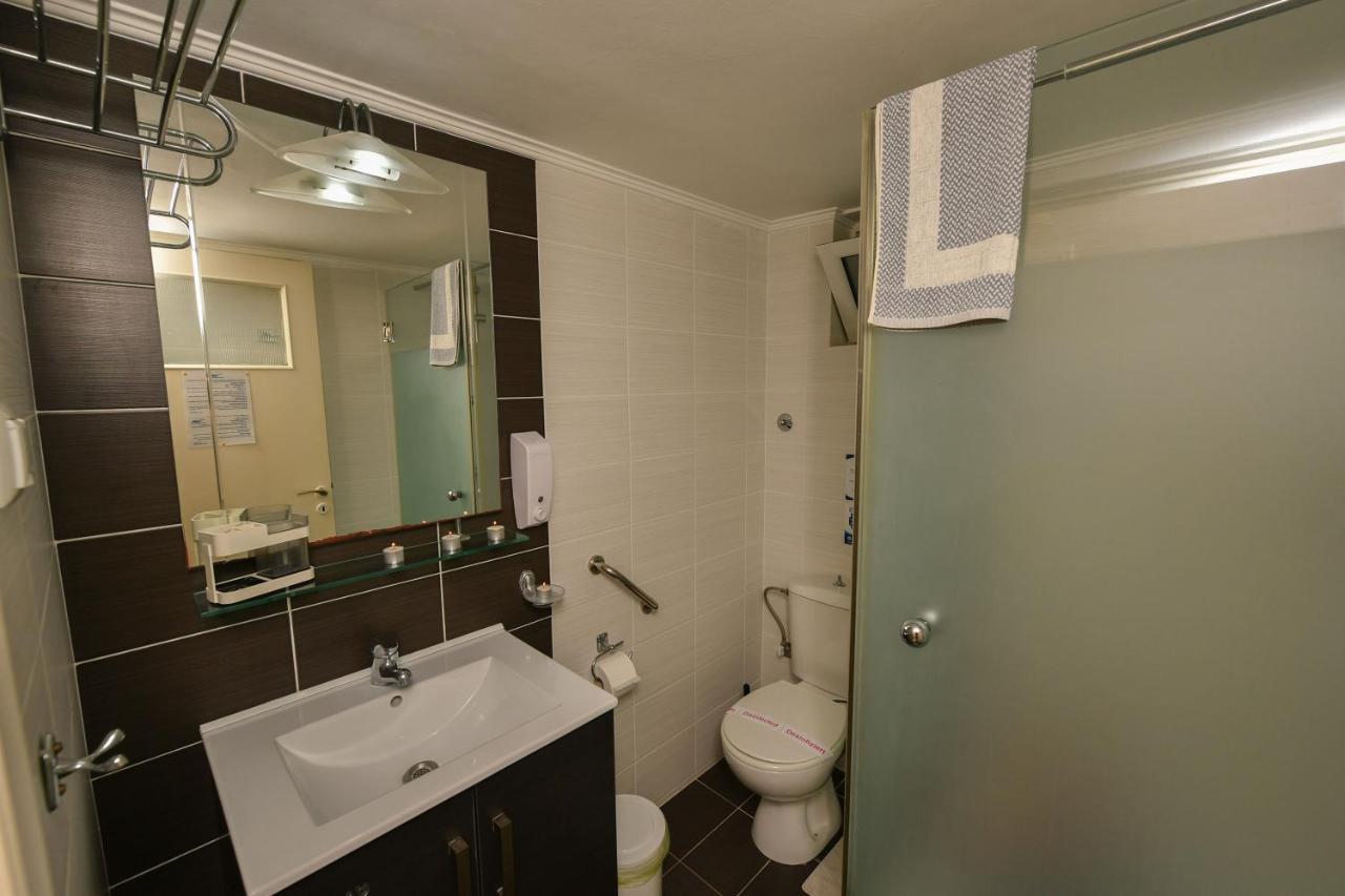Lida Apartments Каламата Екстериор снимка